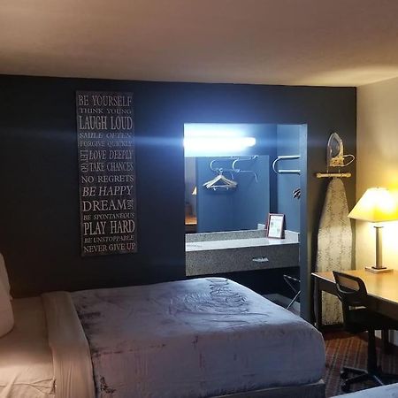 Hotel 2 Queen Beds Hotel Room 237 Booking Stillwater Εξωτερικό φωτογραφία